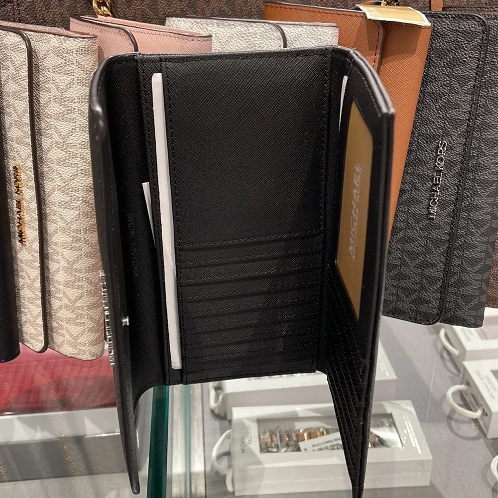 MICHAEL KORS JET SET TRAVEL LARGE TRIFOLD WALLET BLACK COLOR